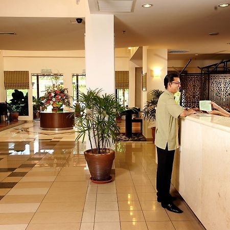 Suria Service Apartment-Hotel 红泥山 外观 照片