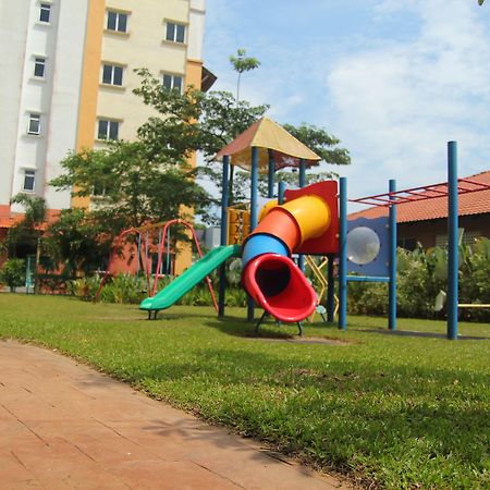 Suria Service Apartment-Hotel 红泥山 外观 照片