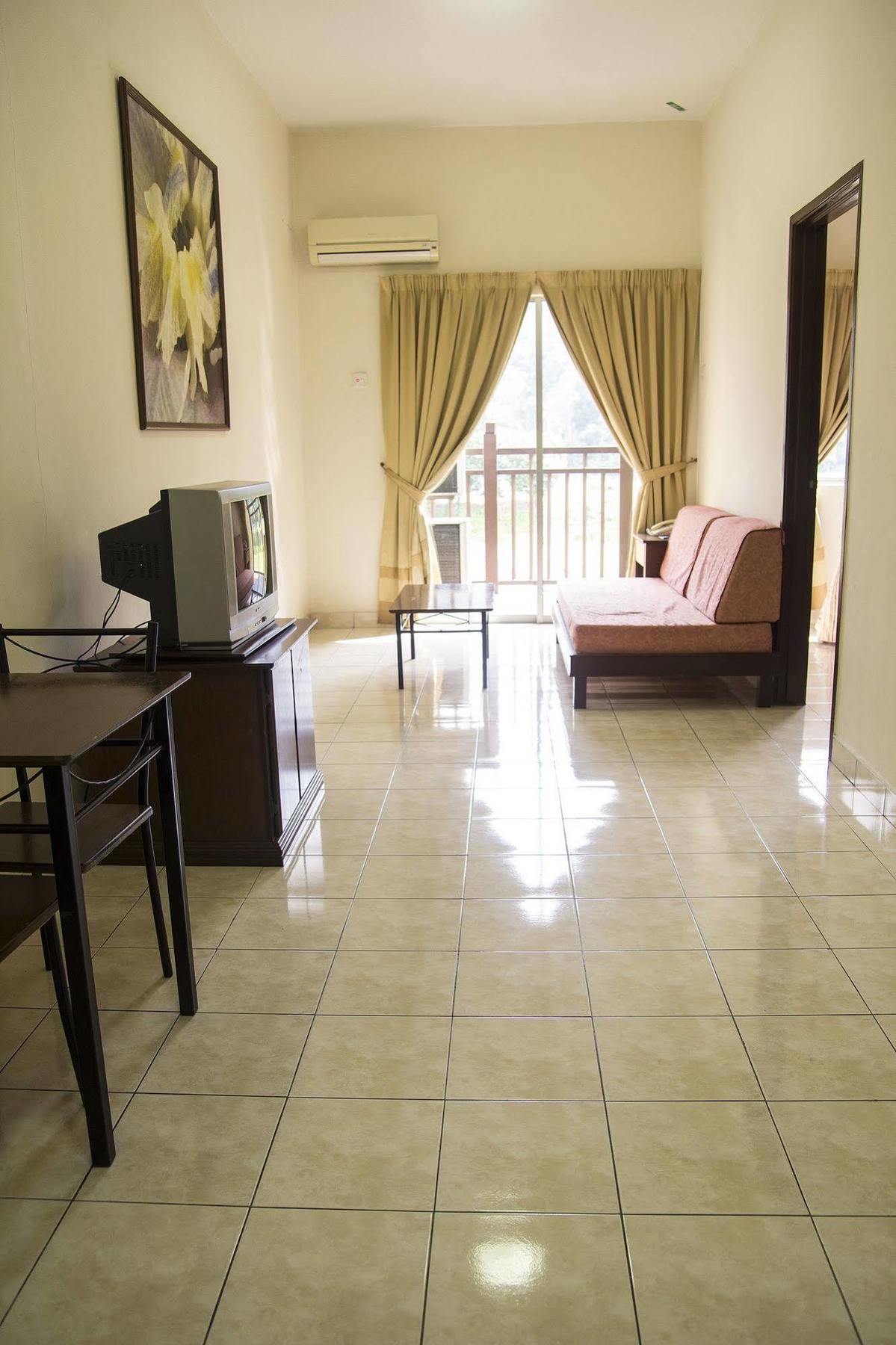 Suria Service Apartment-Hotel 红泥山 外观 照片
