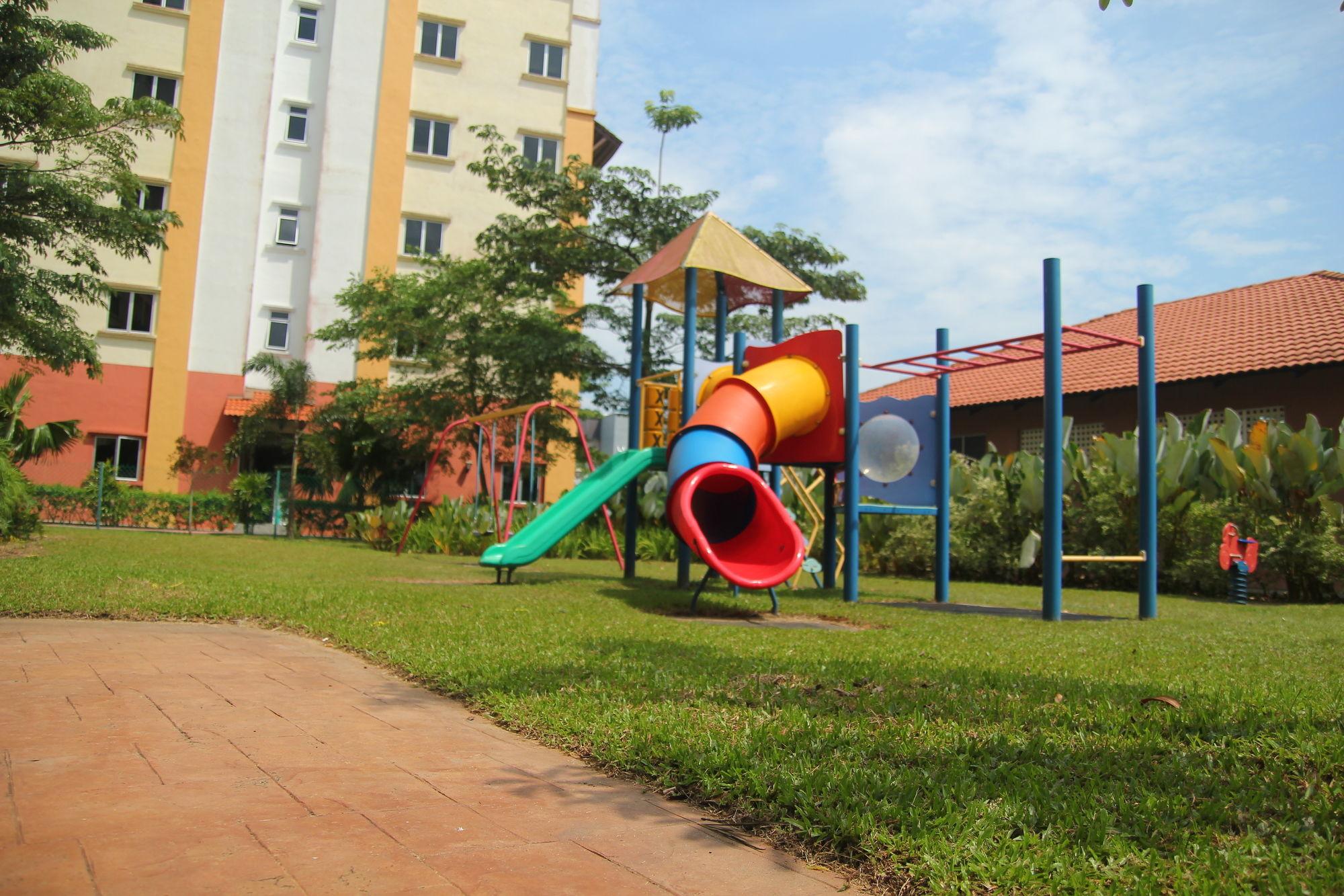 Suria Service Apartment-Hotel 红泥山 外观 照片